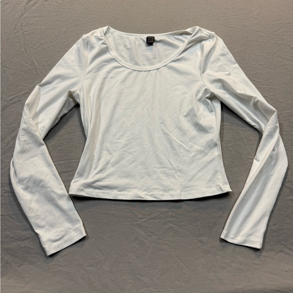 SHEIN Classic White Long Sleeve Tee